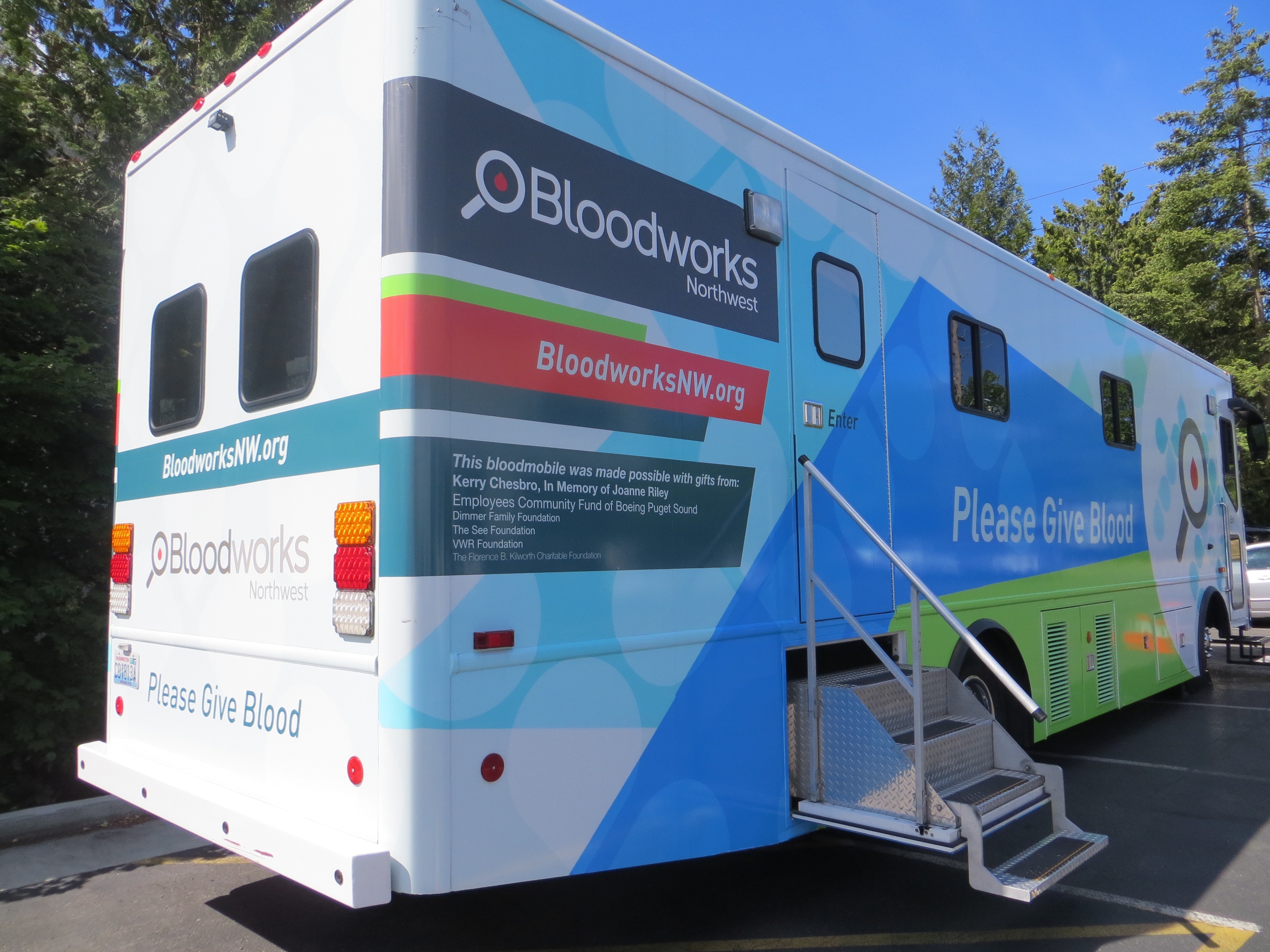 Vehicles carrying lifesaving blood want to use HOV lanes; WSDOT