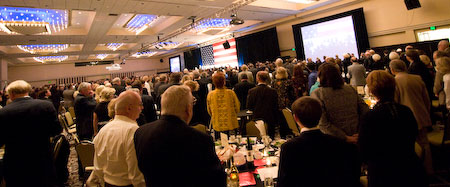 08 Dinner crowd